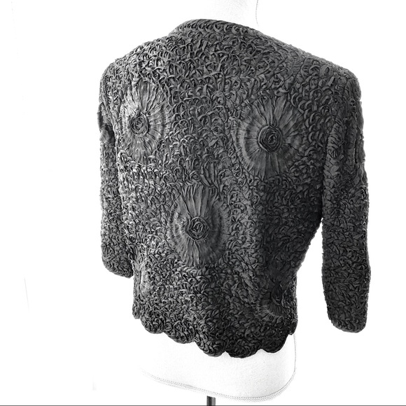 SOLD Vintage Midcentury Black Scalloped Cropped Jacket - Picture 4 of 6